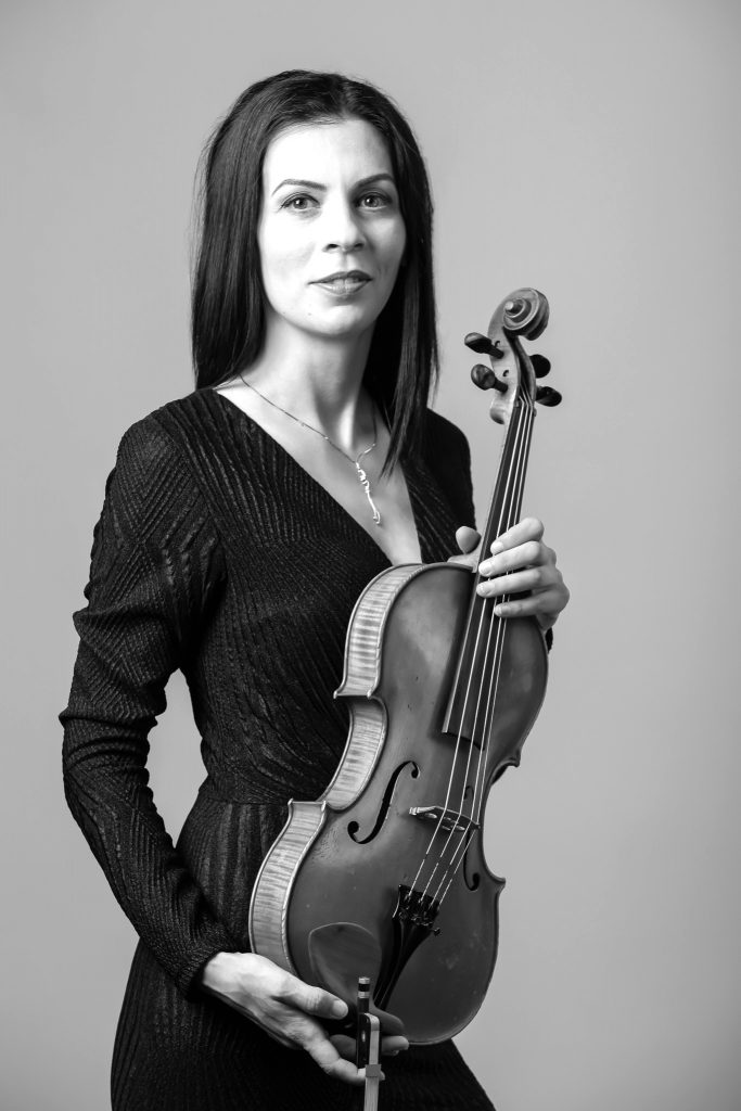 Cristina Bucur